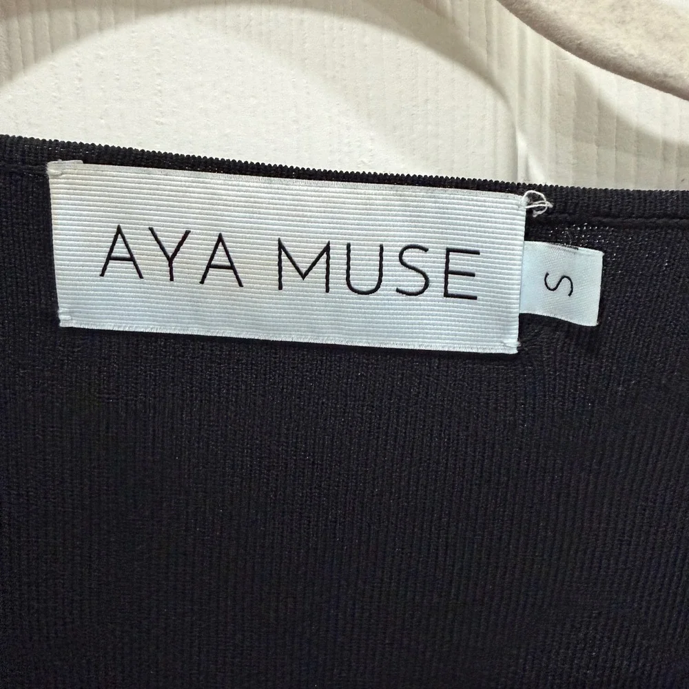 Aya Muse Black Ribbed Knit Long Sleeve Cutout Bodice V-Neck Bodysuit Small